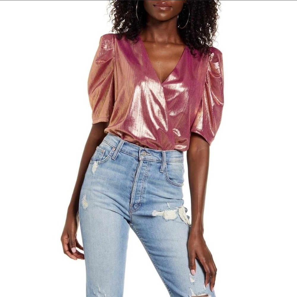 WAYF NWT Womens Metallic Pink Puff Sleeve Wrap Bodysuit V-Neck Shimmer Small